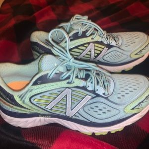 New balance running shoes